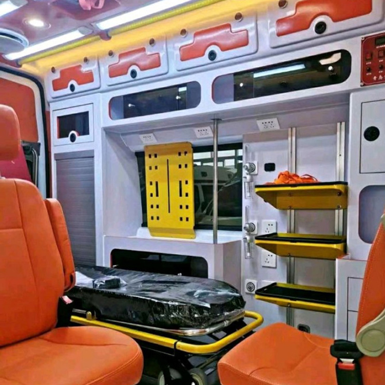 龙江镇长途救护车护送病人租赁价格